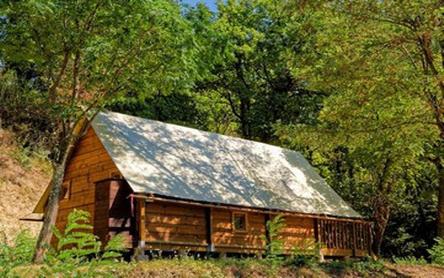 Camping Les Rives Du Lac De Vinca Kültér fotó