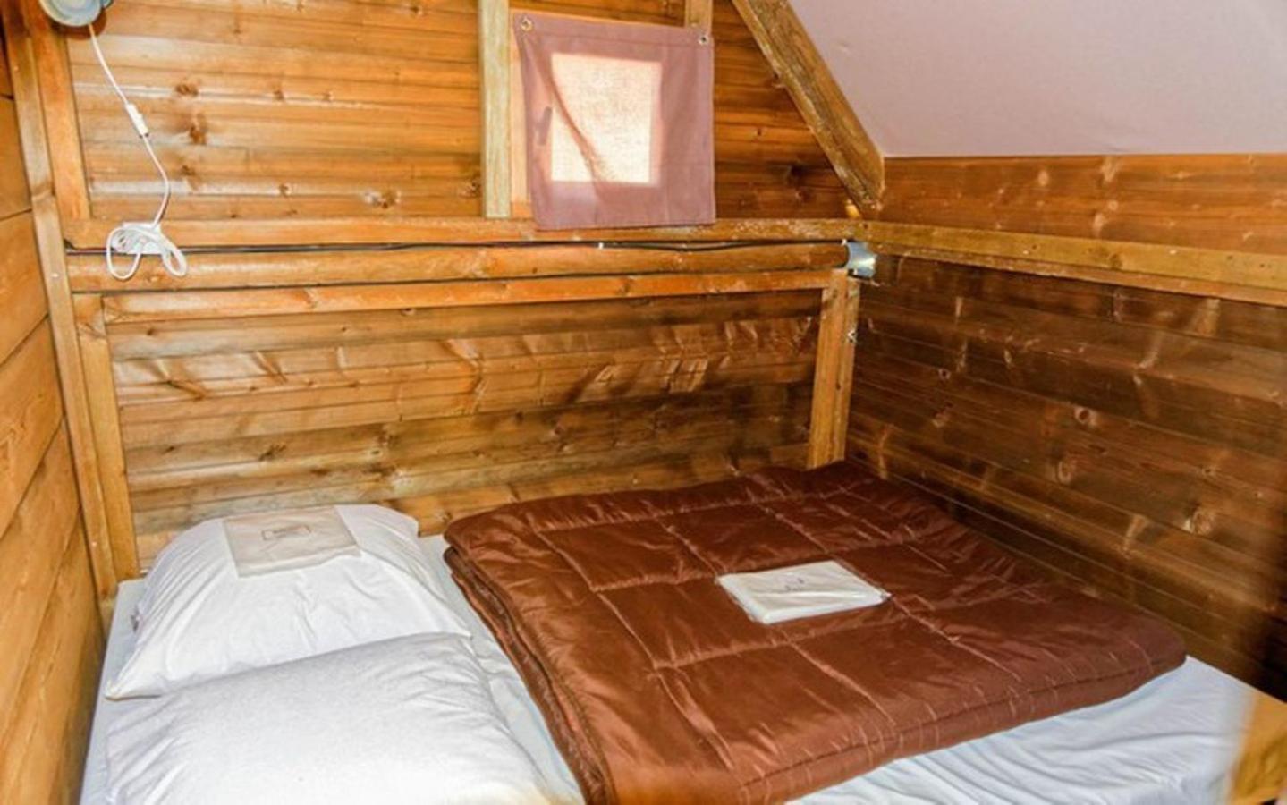 Camping Les Rives Du Lac De Vinca Kültér fotó