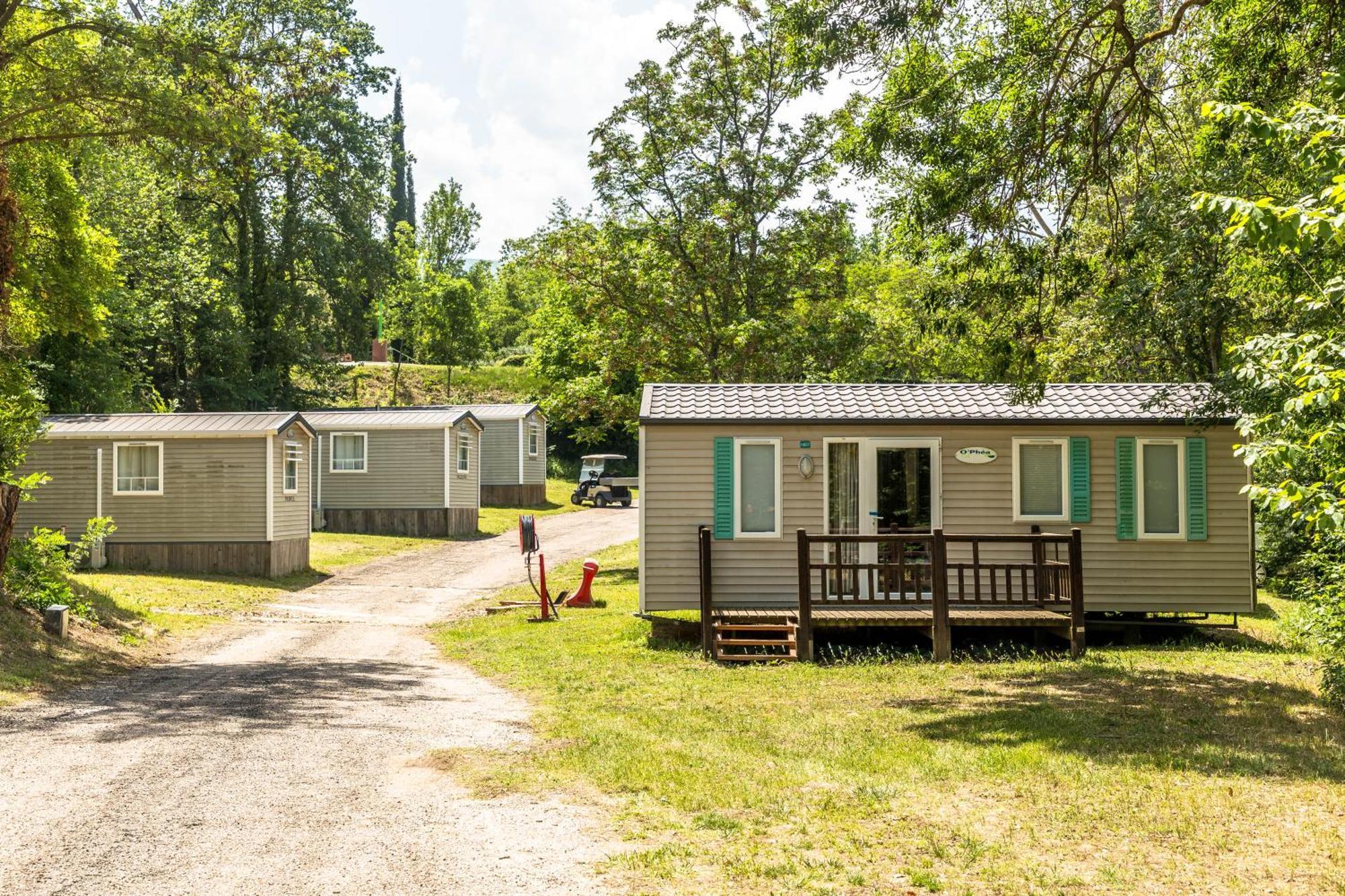 Camping Les Rives Du Lac De Vinca Kültér fotó