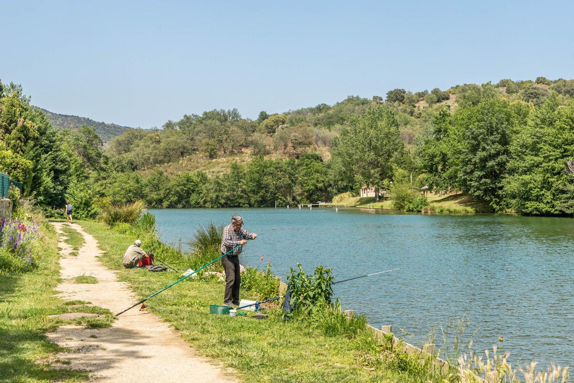 Camping Les Rives Du Lac De Vinca Kültér fotó
